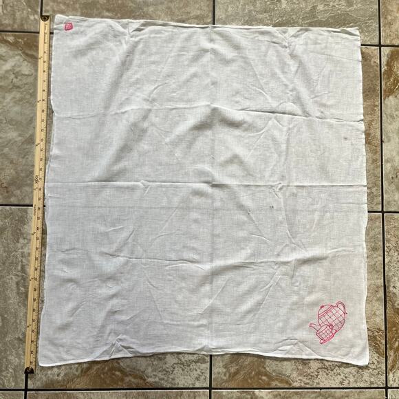 Vintage White Linen Tea Towel Red Embroidered Teapot Cup 1950s Kitchen Decor - Picture 3 of 9